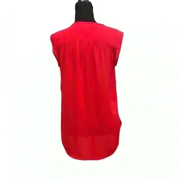 J.Crew Womens Top Drapey Keyhole Neckline Button Blouse Sleeveless Red Size 4 - Picture 3 of 7